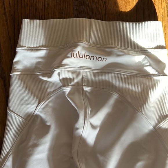 Lululemon Ambitious Super High Rise Tight RARE - Picture 7 of 8